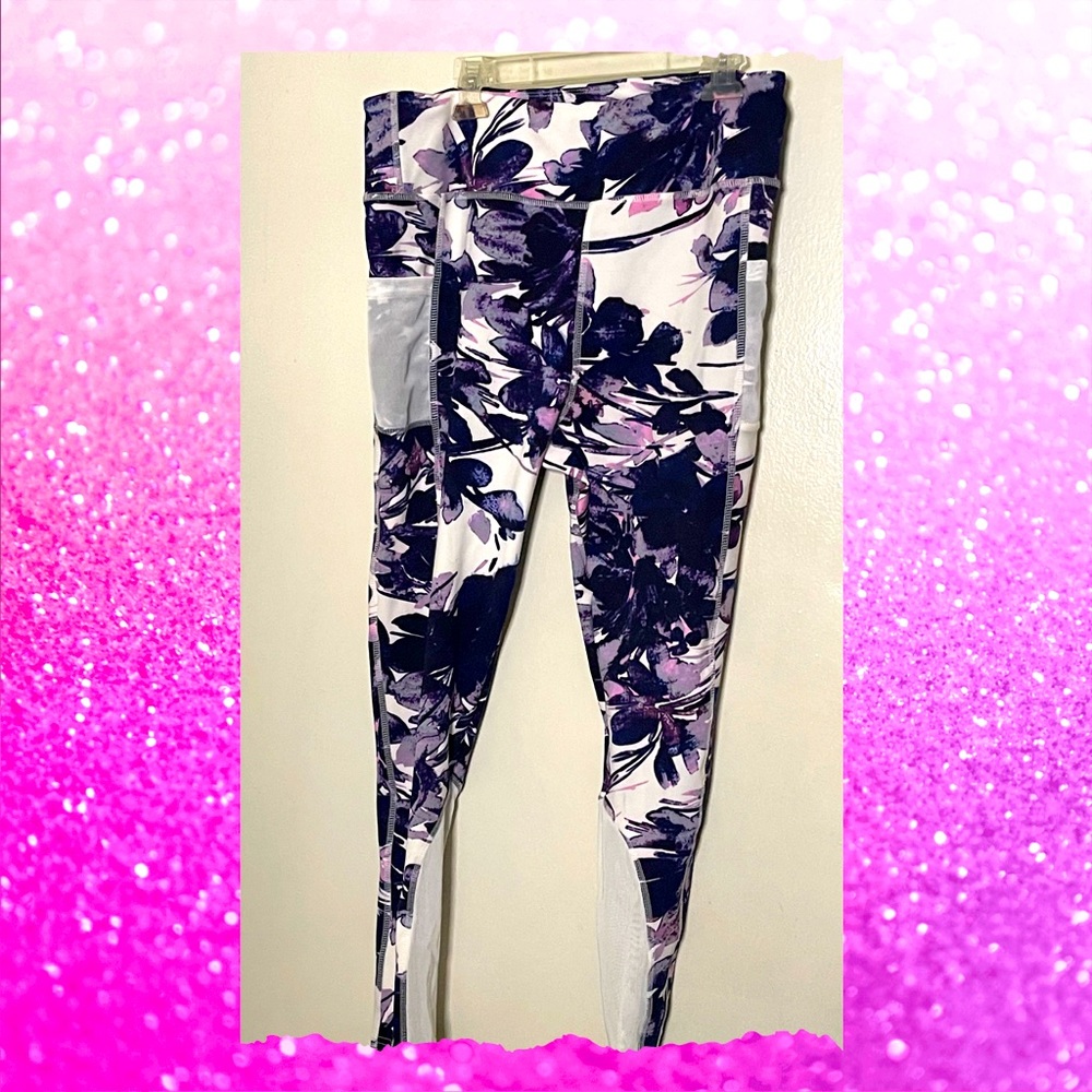 Purple and white flowers tights